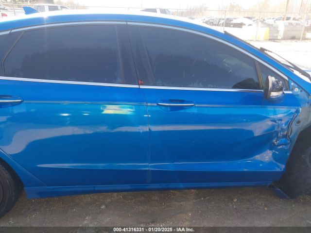 3FA6P0D92LR130600 Ford Fusion Titanium