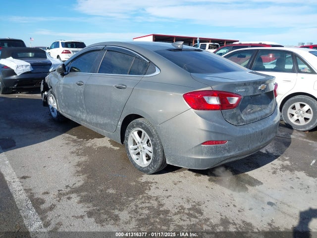 Chevrolet Cruze Lt Auto 2018 1G1BE5SM6J7205007 Image 3