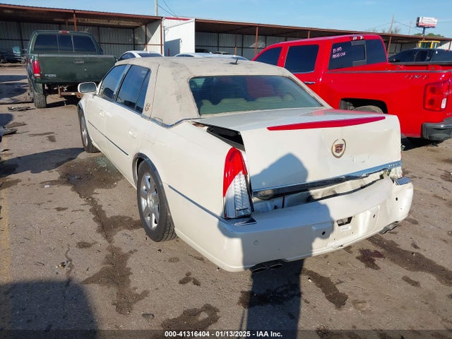 2007 CADILLAC DTS 1G6KD57Y87U231398 Photo 2