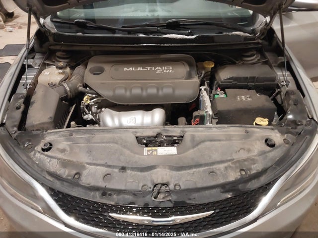 Chrysler 200 Limited 2016 1C3CCCAB5GN111523 Image 10
