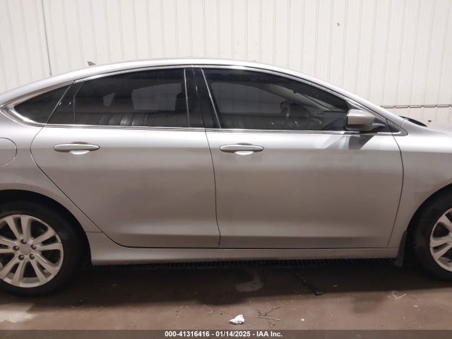 Chrysler 200 Limited 2016 1C3CCCAB5GN111523 Image 13