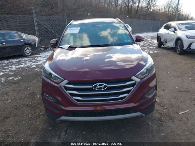 KM8J3CA28JU623885 Hyundai Tucson Value