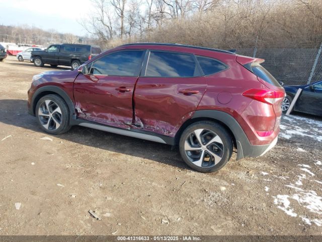 KM8J3CA28JU623885 Hyundai Tucson Value
