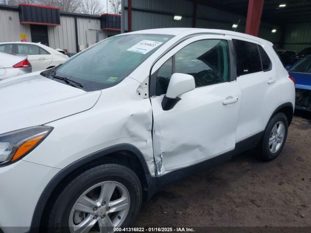 KL7CJKSB7LB322872 Chevrolet Trax Fwd Ls