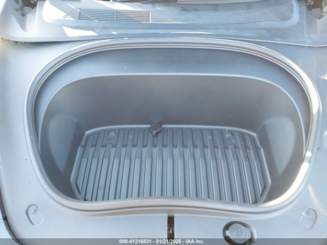 5YJ3E1EA8SF903703 Tesla Model 3 Long Range Rear-wheel Drive
