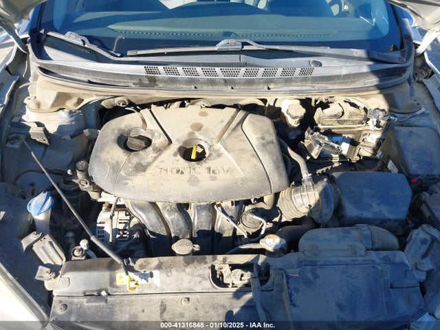 Hyundai ELANTRA SE 2016 5NPDH4AE5GH731645 Image 10
