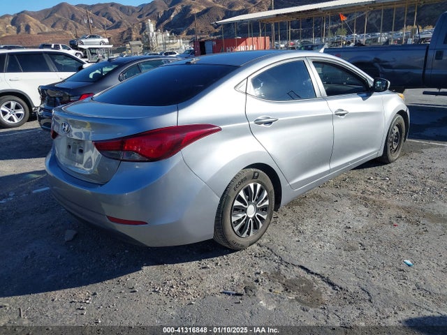 Hyundai ELANTRA SE 2016 5NPDH4AE5GH731645 Image 4
