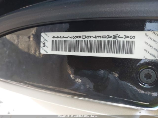 2013 JAGUAR XF SAJWA0E76D8S71344 Photo 8