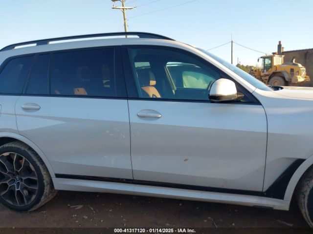 5UX23EM00P9P66175 BMW X7 Xdrive40i