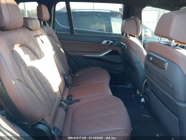 5UX23EM00P9P66175 BMW X7 Xdrive40i