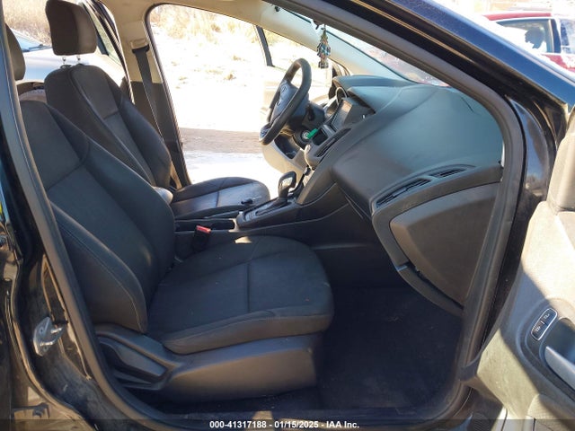 Ford FOCUS SE 2017 1FADP3K29HL290770 Image 5