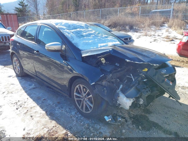 Ford FOCUS SE 2017 1FADP3K29HL290770 Image 6