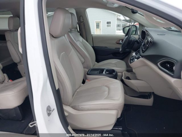 2021 CHRYSLER VOYAGER 2C4RC1DGXMR530631 Photo 4