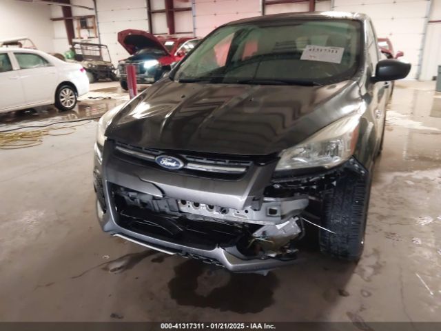 1FMCU0G72GUC78319 Ford ESCAPE SE