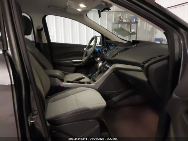 1FMCU0G72GUC78319 Ford ESCAPE SE