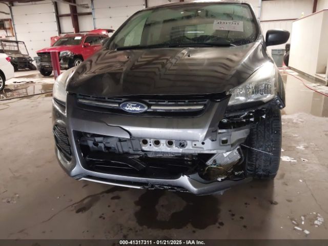 1FMCU0G72GUC78319 Ford ESCAPE SE