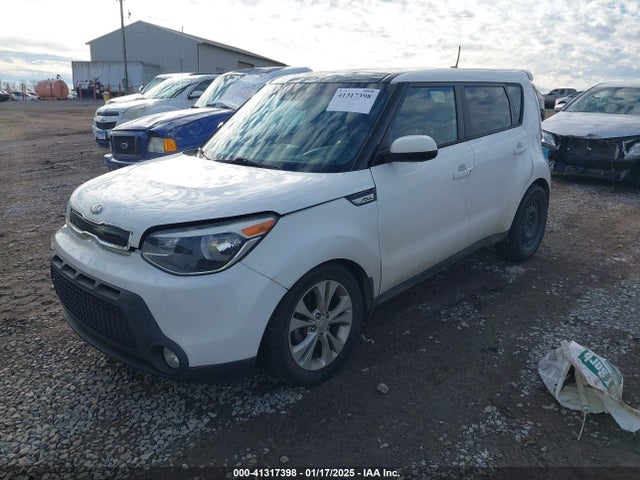 KIA SOUL + 2015 KNDJP3A52F7166564 Image 2