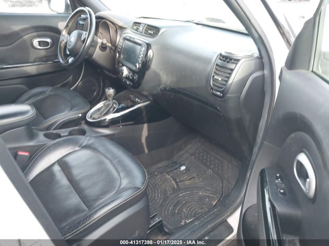 KIA SOUL + 2015 KNDJP3A52F7166564 Image 5