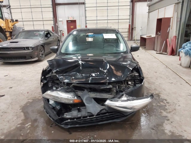 Ford Focus 2018 1FADP3E20JL322331 Image 12