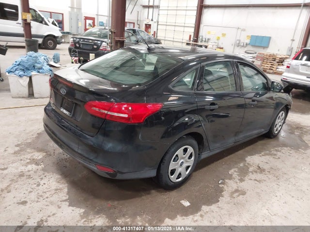 Ford Focus 2018 1FADP3E20JL322331 Image 4