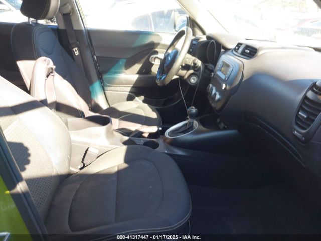 KNDJP3A56E7038665 KIA SOUL +