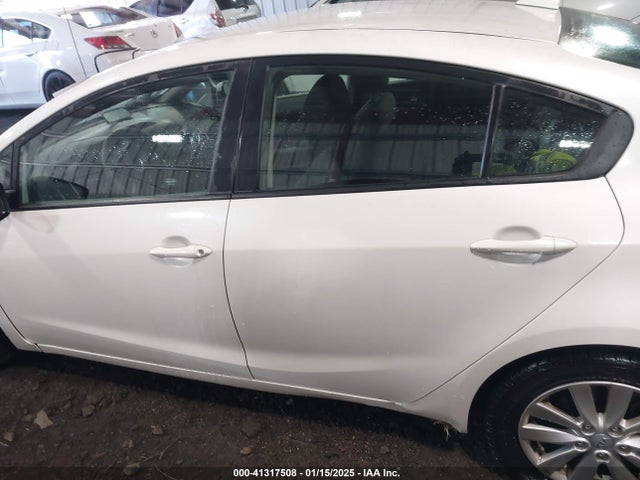 KIA FORTE LX 2016 KNAFX4A60G5479255 Image 14