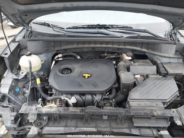KM8J3CA49HU592142 Hyundai TUCSON SE