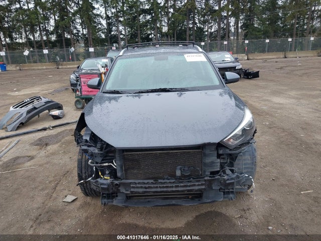 KM8J3CA49HU592142 Hyundai TUCSON SE