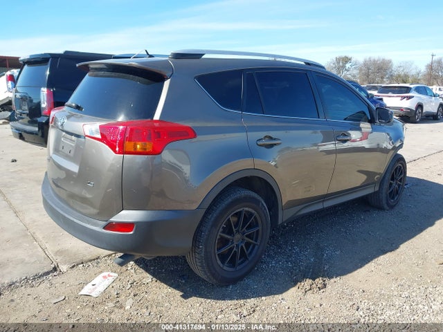 Toyota RAV4 LE 2014 JTMZFREV7ED041479 Image 4