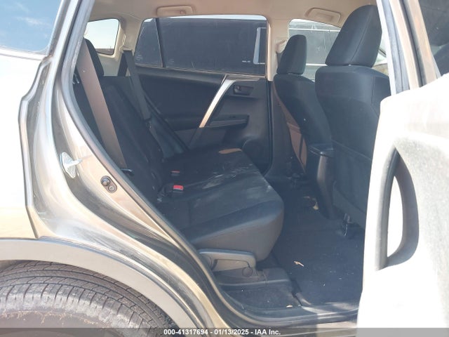 Toyota RAV4 LE 2014 JTMZFREV7ED041479 Image 8