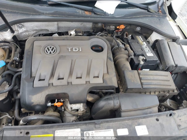 2013 Volkswagen Passat 2.0l Tdi Se მანქანა იყიდება აუქციონზე, vin: 1VWBN7A33DC141142, აუქციონის ნომერი: 41317700