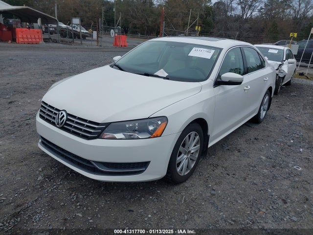 2013 Volkswagen Passat 2.0l Tdi Se მანქანა იყიდება აუქციონზე, vin: 1VWBN7A33DC141142, აუქციონის ნომერი: 41317700