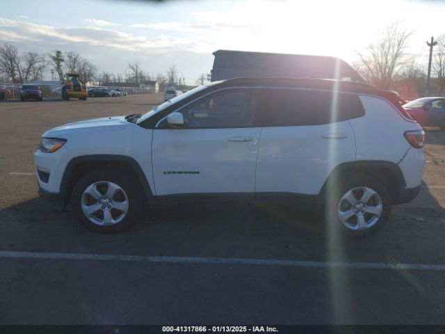 3C4NJDBB4KT714079 Jeep Compass Latitude 4x4