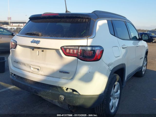 3C4NJDBB4KT714079 Jeep Compass Latitude 4x4
