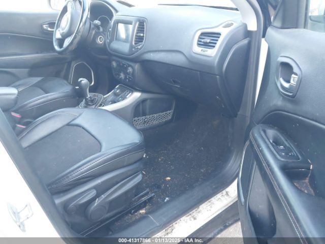 3C4NJDBB4KT714079 Jeep Compass Latitude 4x4