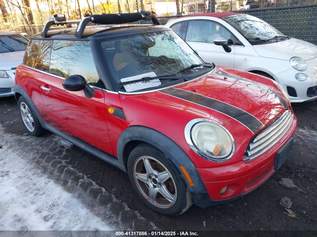2010 MINI COOPER WMWMF3C50ATU79512 Photo 0