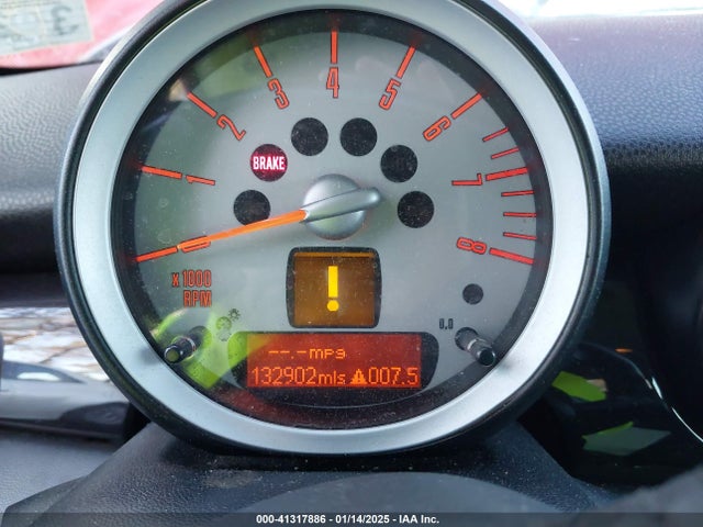 2010 MINI COOPER WMWMF3C50ATU79512 Photo 6