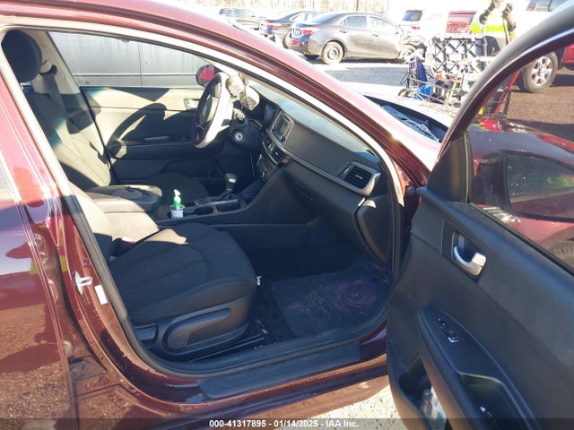 5XXGT4L38HG156722 KIA Optima Lx