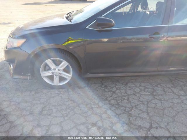 4T1BF1FK4EU752205 Toyota CAMRY SE