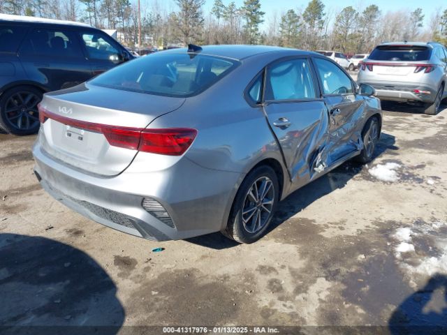 3KPF24AD5PE558411 KIA Forte Lxs