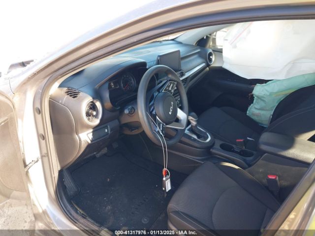 3KPF24AD5PE558411 KIA Forte Lxs