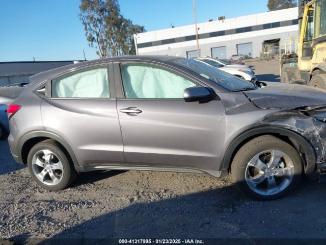 3CZRU5H3XNM745215 Honda HR-V LX
