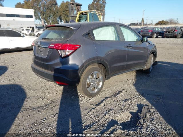 3CZRU5H3XNM745215 Honda HR-V LX