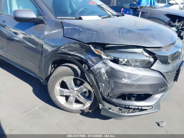 3CZRU5H3XNM745215 Honda HR-V LX