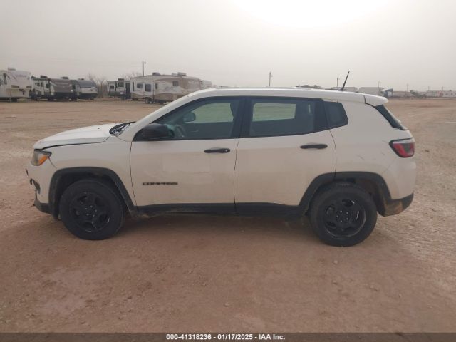 3C4NJCAB8JT300099 Jeep Compass Sport Fwd