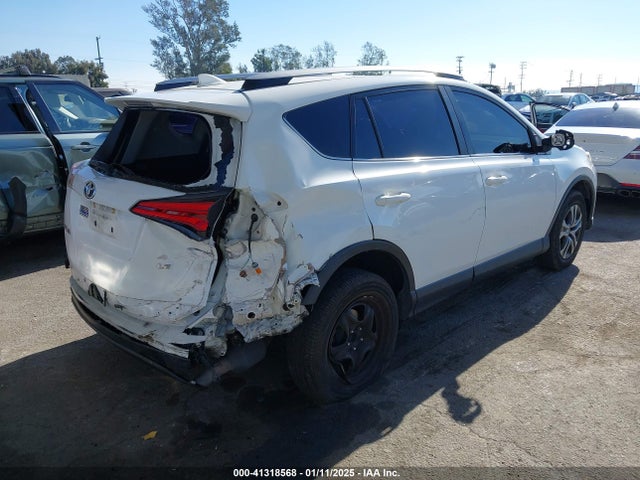 Toyota RAV4 LE 2017 JTMZFREV2HJ711817 Image 4