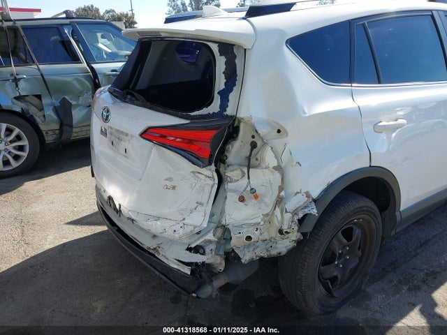 Toyota RAV4 LE 2017 JTMZFREV2HJ711817 Image 6