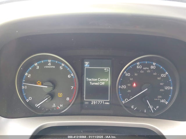 Toyota RAV4 LE 2017 JTMZFREV2HJ711817 Image 7