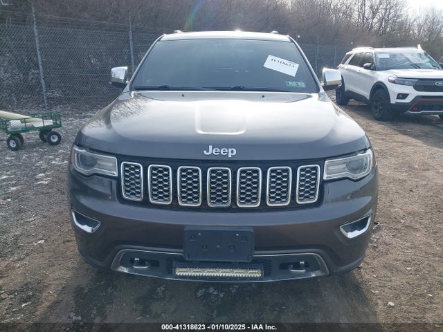 1C4RJFCG2HC739820 Jeep Grand Cherokee Overland 4x4