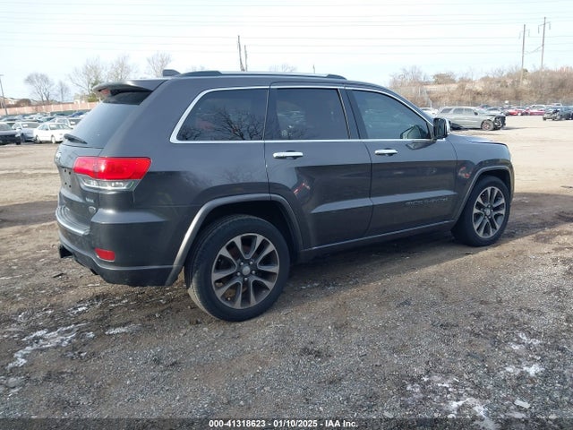 1C4RJFCG2HC739820 Jeep Grand Cherokee Overland 4x4